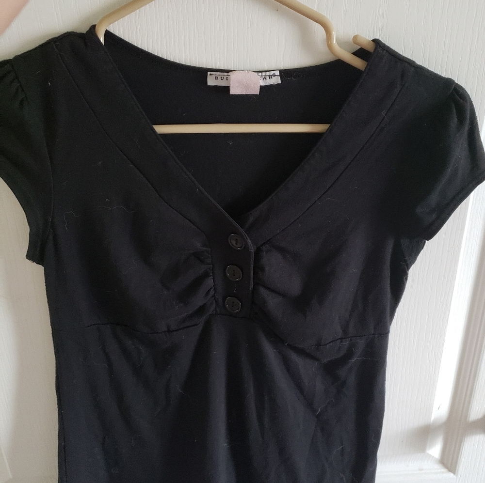 Bui yah kah top buttoned
